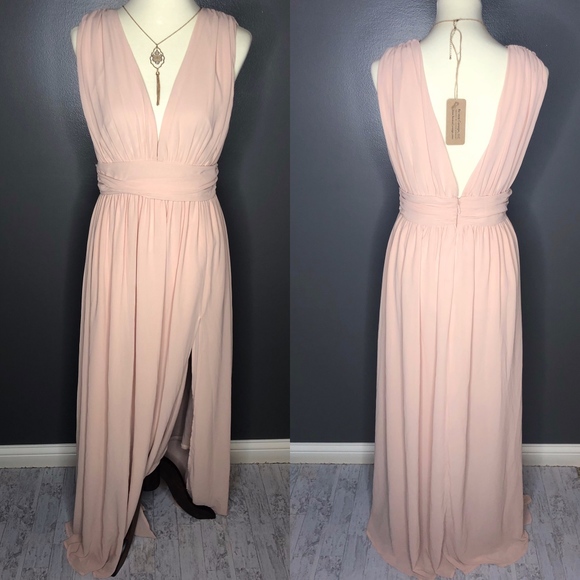 Lulus Dresses & Skirts - Wedding season! Dusty Pink Dress